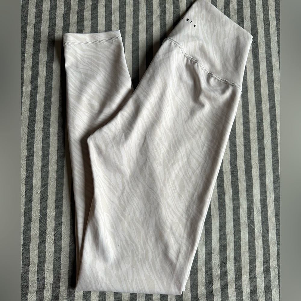 All Fenix zebra leggings